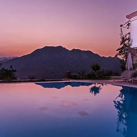 Swan - Adult Only Selimiye