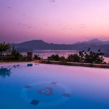 Swan - Adult Only Hotel